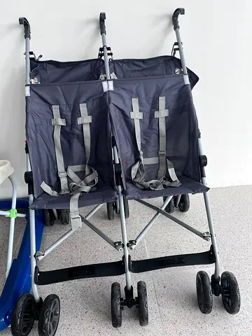 Double Stroller for Comfortable Family Outings