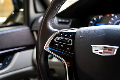 2016 Cadillac ESCALADE — миниатюра 8