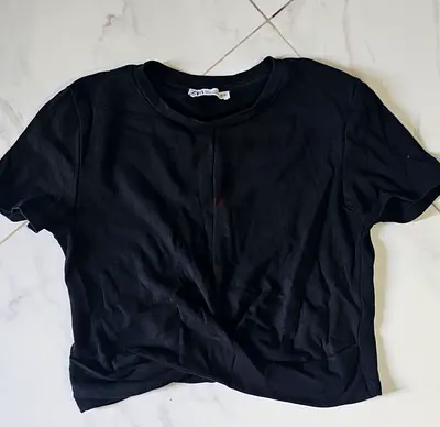 Classic Black T-Shirt for Everyday Wear
