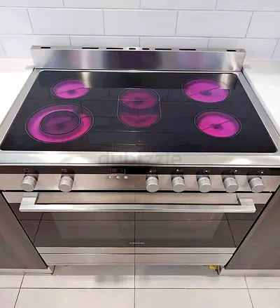Siemens Electric Stove 90cm