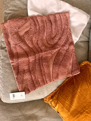 HM home 4 cushion covers, new with tags