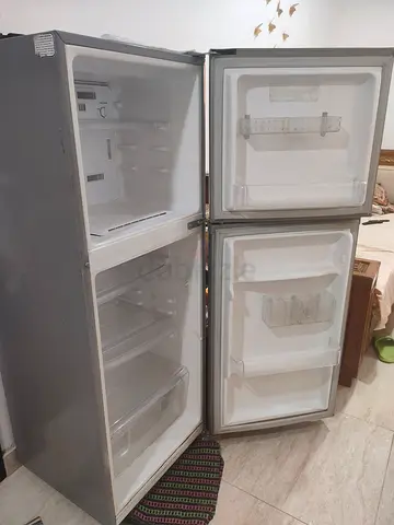 Samsung double door Well-Maintained Double-Door Refrigerator for Sale