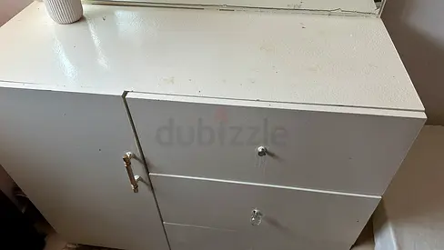 White Modern Dresser with Mirror