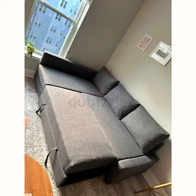 Comfortable Grey Sectional Sofa with Chaise