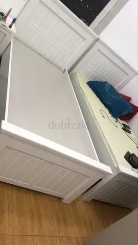 Elegant 2 White single Beds on sale