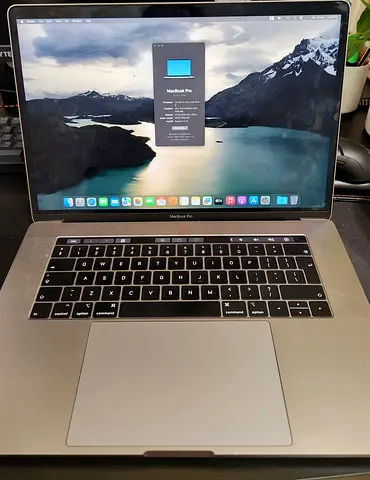 Macbook pro 2019, 15 inch, i9 processor, 16GB RAM, 512GB SSD, 4GB AMD graphics