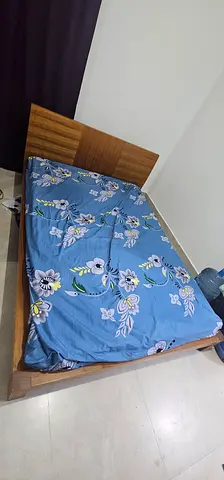 Comfortable Bed Set With Floral Design