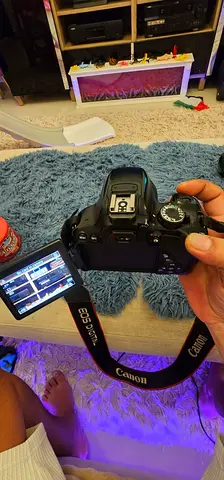 Smart Canon EOS 650D Touch Screen