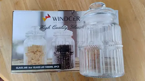 Glass containers