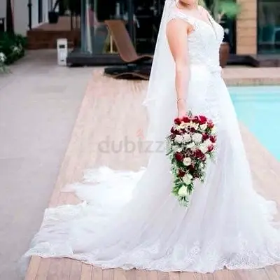 Wedding gown