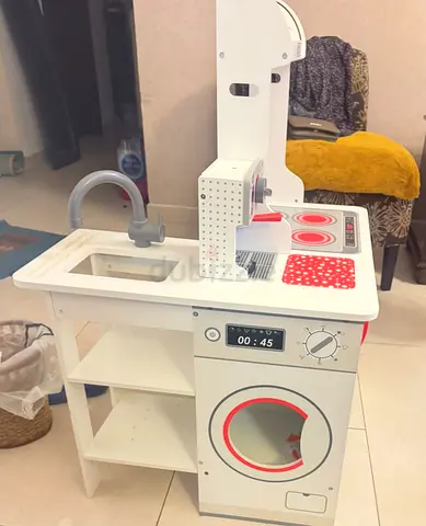 Wooden kitchen toy