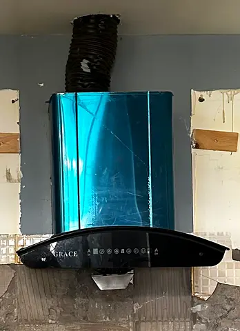 Grace Kitchen Chimney | 60cm | 1300 CFM Extractions | Handsfree Operation | Oil Collector