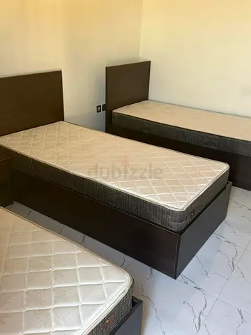 Executive bedspace international city phase 2 | free parking