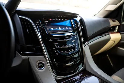 2016 Cadillac ESCALADE — миниатюра 5