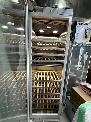 Gaggenau 400 series latest model dual zone temperature built-in wine fridge