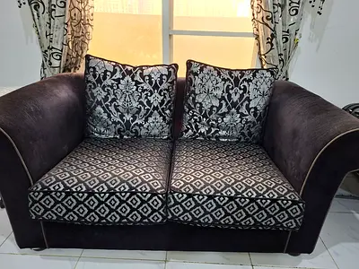 Sofa set for sale.