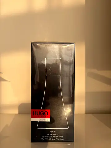 HUGO HUGO BOSS DEEP RED PERFUME FOR WOMAN, NOT OPENED.