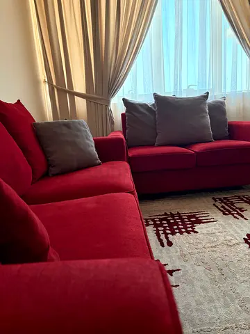 طقم كنب وسجادة للبيع