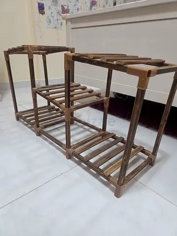 Wooden display rack