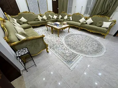 طقم كنب كلاسيكي