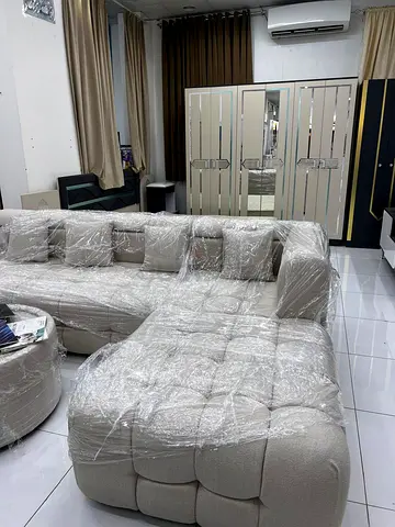 Modern Comfortable Sofa Set