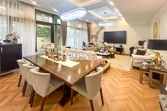 Upgraded | Extended THM | Bright and Spacious