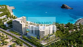 🍽️ Spacious living and dining area for ultimate comfort