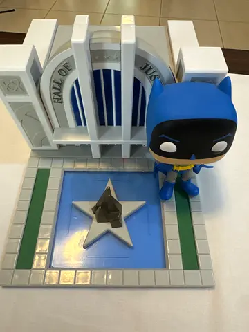 Batman Funko Pop hall of justice