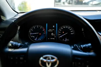 2024 Toyota FORTUNER — фото 9