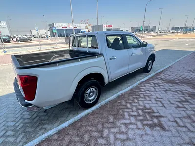 نيسان نيفارا اوتامتيك 4/4