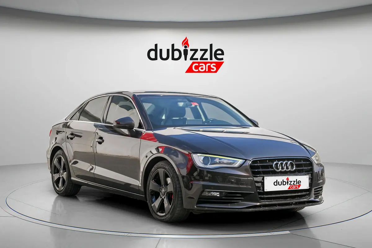 Audi A3 2016 — photo 1 of 17