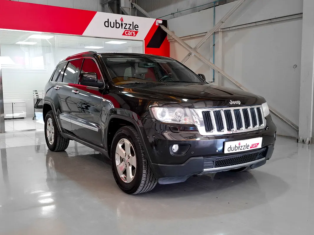 Jeep Grand Cherokee 2012 — photo 1 of 18