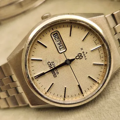 Seiko vantage Classic Mens Silverwave Watch