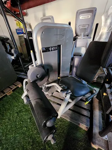 Technogym Leg Curl Machine –️️ Used / Excellent Condition