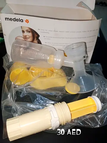 Medela Manual Breast Pump Kit with Accessories