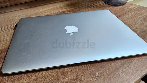 Apple Macbook Air 2017- Sleek and Powerful Laptop very good condition