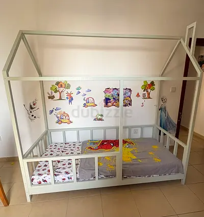 Montessori bed with the mattress