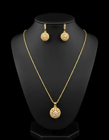 Gold plated chain + Earing set (1 year warranty)