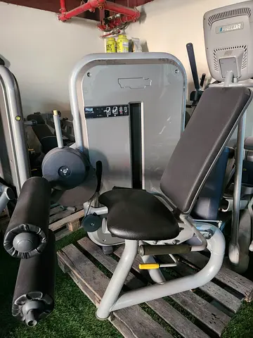 Technogym Leg Curl Machine – Used️️