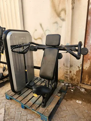 Technogym Shoulder Press Machine – Used / Excellent Condition ️