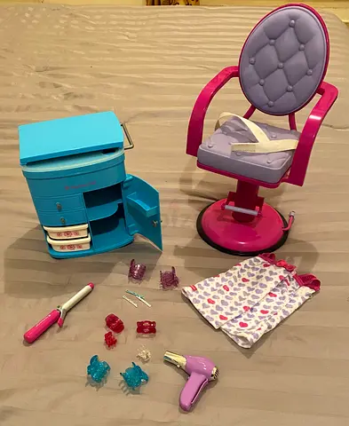 American Girl doll range -  Hairstyling Playset with Chair and Accessories