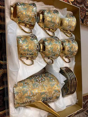 Elegant Vintage Tea Set with Floral Design