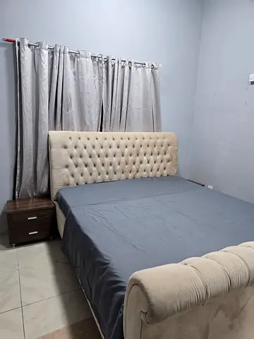 Master room for rent near DIC metro for family / ladies with tv and Personal refrigerator.