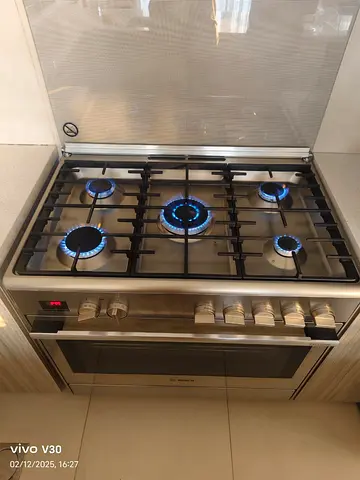 Bosch 90cm Series 8 Model Top Gas Oven Electric