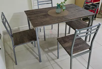 Elegant pan Emirates wooden Table Surface with 4 chair