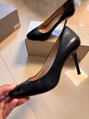 Elegant Black High Heels - Perfect for Any Occasion