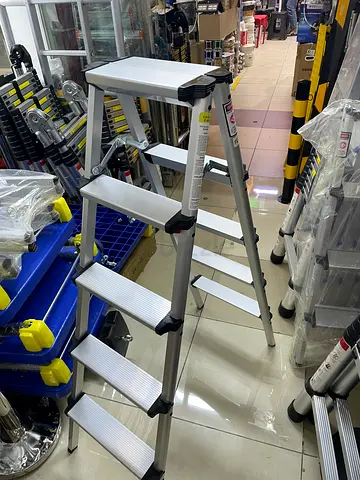 High-Quality Folding Aluminum Ladder for Sale
