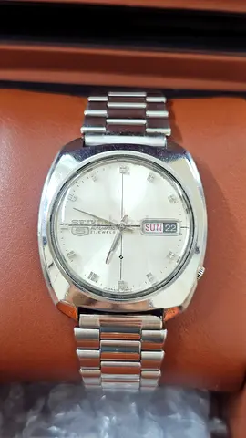 Vintage Seiko 5 Automatic 6119 Caliber 21-Jewels Japan made Mens watch (Used)