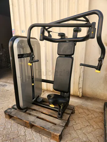 Technogym Chest Press Machine – Used / Excellent Condition️