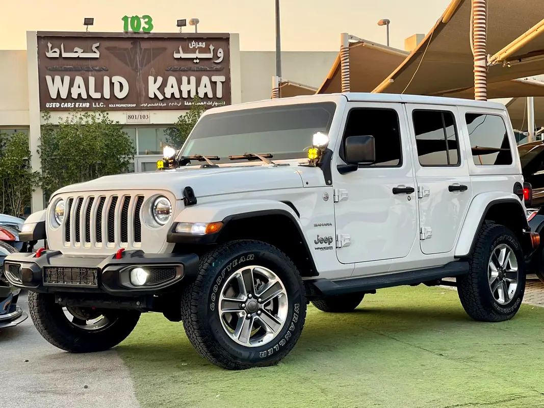Jeep Wrangler Unlimited 2020 — photo 1 of 14